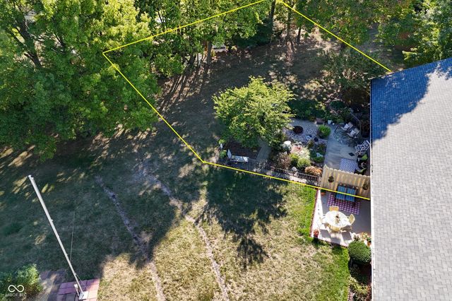 269 Lake View Court, Avon, IN 46123