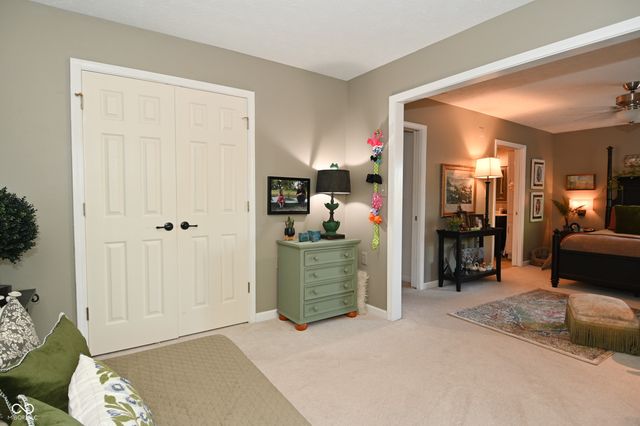 269 Lake View Court, Avon, IN 46123