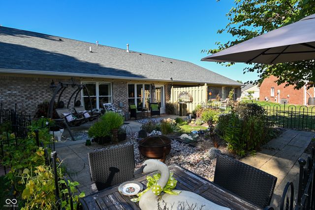 269 Lake View Court, Avon, IN 46123