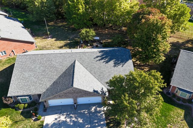 269 Lake View Court, Avon, IN 46123