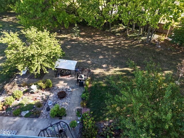 269 Lake View Court, Avon, IN 46123