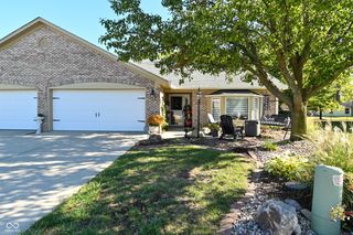 269 Lake View Court, Avon, IN 46123
