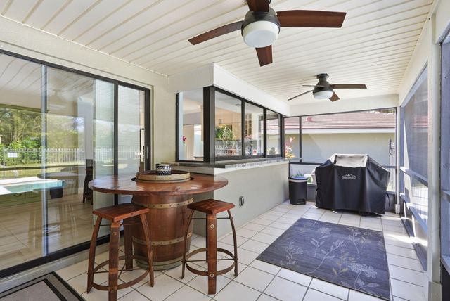 2842 Kelly Brooke Lane, Deerfield Beach, FL 33442