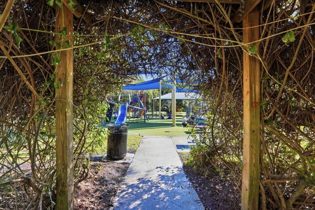 2842 Kelly Brooke Lane, Deerfield Beach, FL 33442