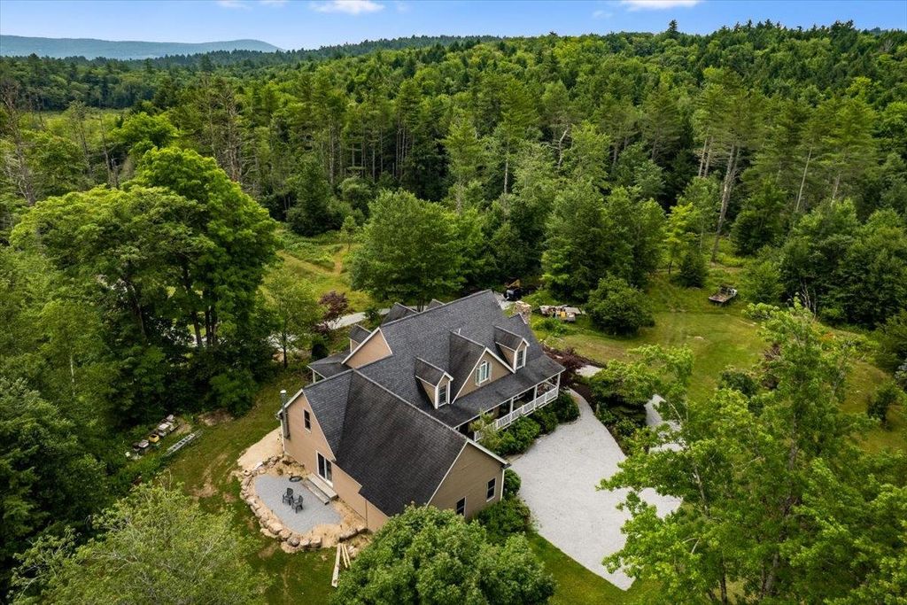 96 Dean Hill Road, Hillsborough, NH 03244