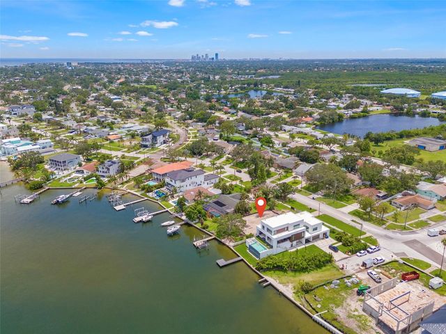 6151 BAYOU GRANDE BOULEVARD NE, St Petersburg, FL 33703