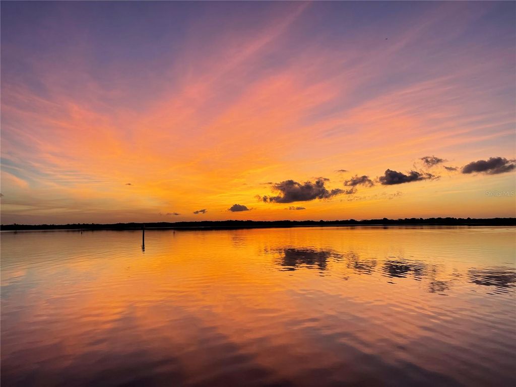 6151 BAYOU GRANDE BOULEVARD NE, St Petersburg, FL 33703