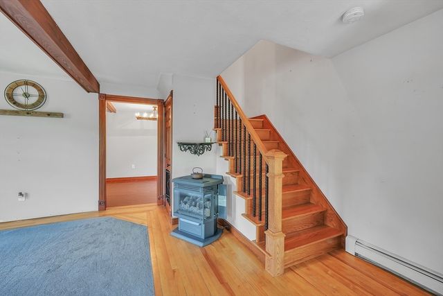 211 Mendon St, Hopedale, MA 01747