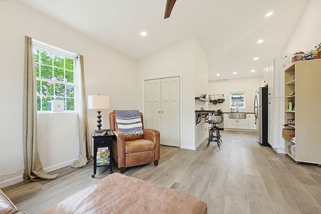 211 Mendon St, Hopedale, MA 01747