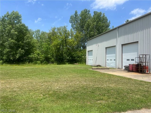 6668 N . Main Street, North Kingsville, OH 44068