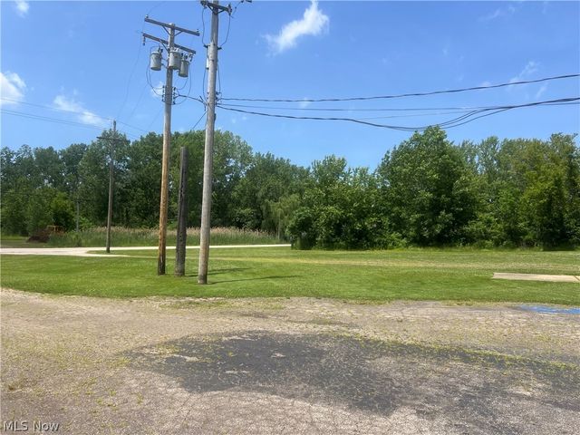 6668 N . Main Street, North Kingsville, OH 44068