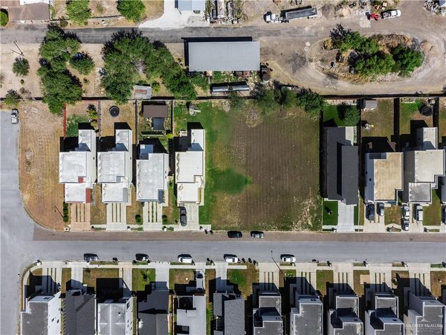 5208 Shalom Drive, Edinburg, TX 78539