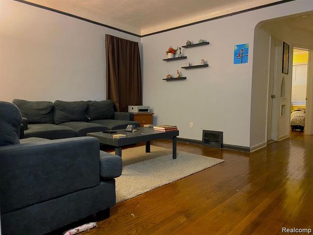 25325 Ivanhoe Avenue, Redford Charter Township, MI 48239