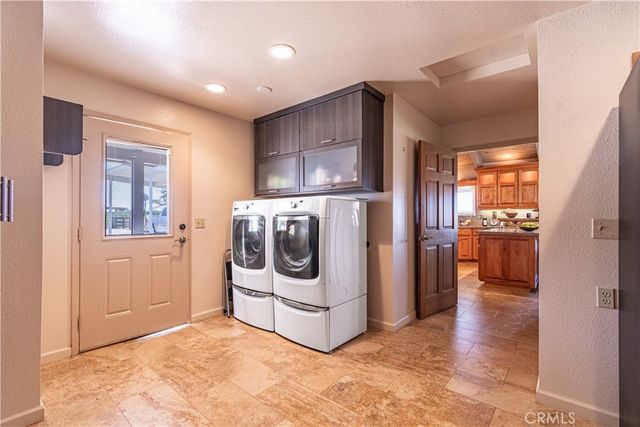 1675 Adobe Road, Paso Robles, CA 93446