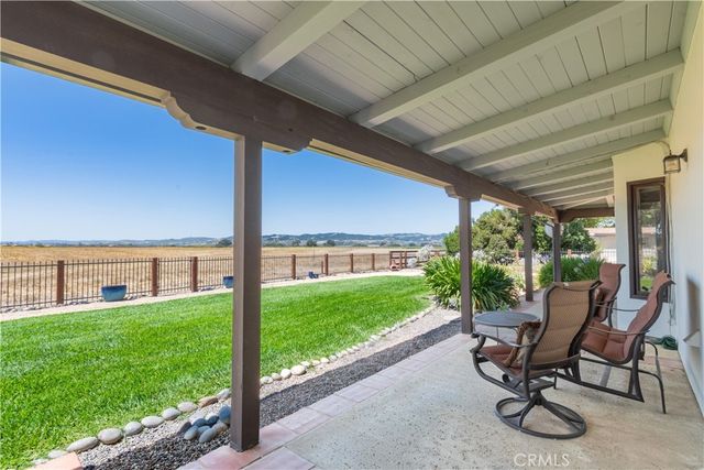 1675 Adobe Road, Paso Robles, CA 93446