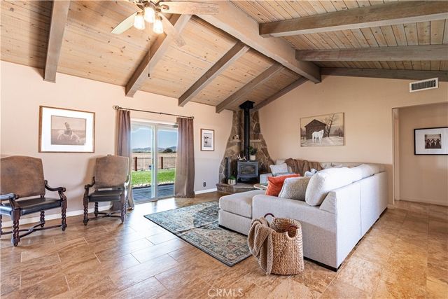 1675 Adobe Road, Paso Robles, CA 93446