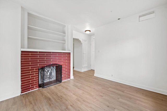 1603 E Hampshire STREET, Milwaukee, WI 53211