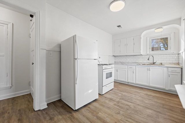 1603 E Hampshire STREET, Milwaukee, WI 53211