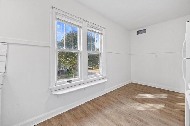 1603 E Hampshire STREET, Milwaukee, WI 53211