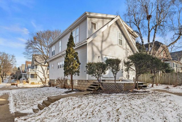 1603 E Hampshire STREET, Milwaukee, WI 53211