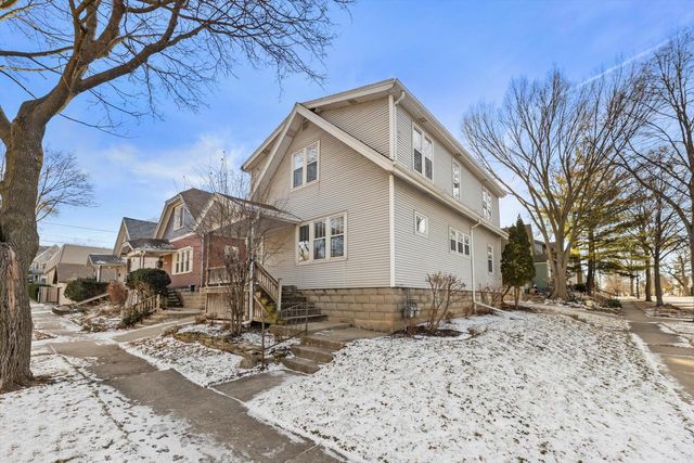 1603 E Hampshire STREET, Milwaukee, WI 53211