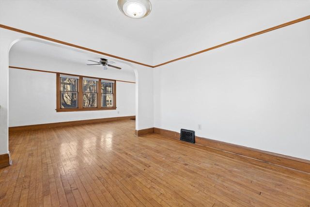 1603 E Hampshire STREET, Milwaukee, WI 53211