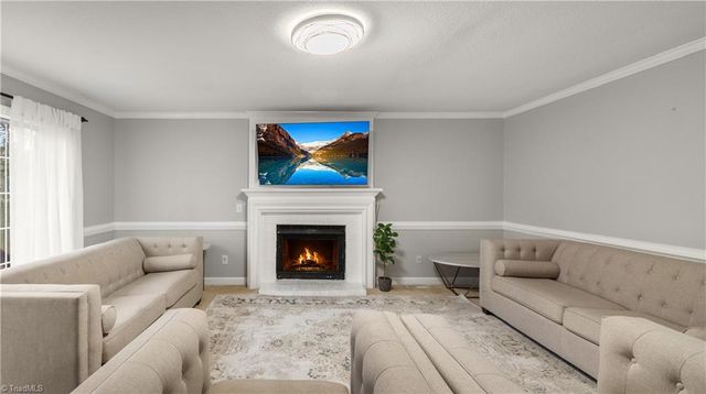 6 Spring Oak Court, Greensboro, NC 27410