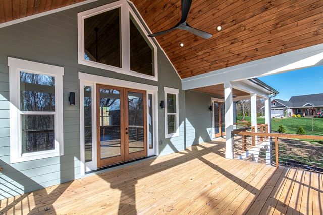 868 Old Owen Drive, Blairsville, GA 30512