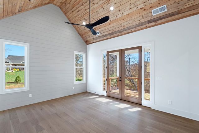 868 Old Owen Drive, Blairsville, GA 30512