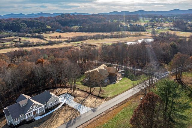 868 Old Owen Drive, Blairsville, GA 30512