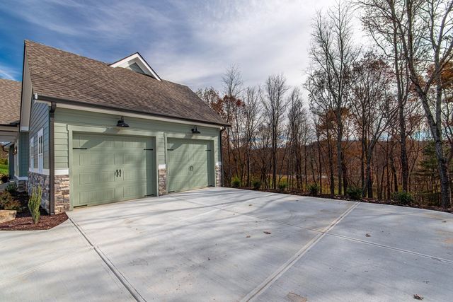 868 Old Owen Drive, Blairsville, GA 30512