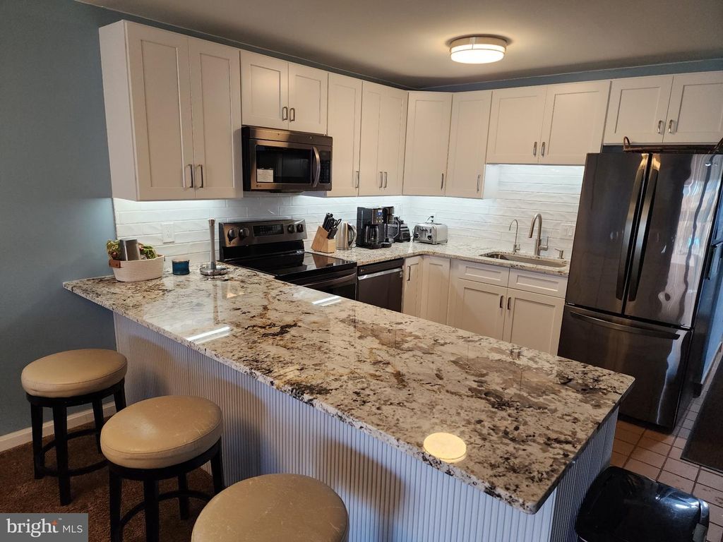 Image 4 of property listing at 104A 120 #101ABC, Ocean City, MD 21842