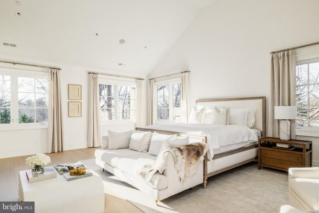 4939 QUEBEC ST NW, Washington, DC 20016