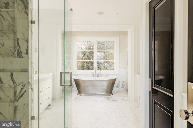 4939 QUEBEC ST NW, Washington, DC 20016