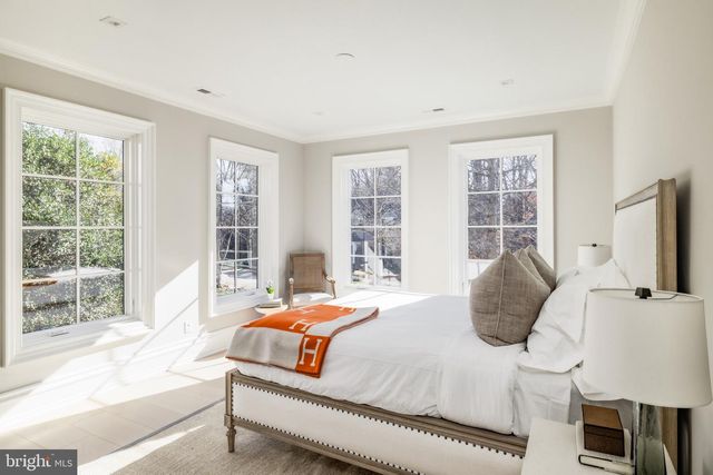 4939 QUEBEC ST NW, Washington, DC 20016