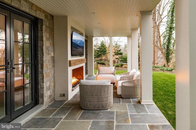 4939 QUEBEC ST NW, Washington, DC 20016