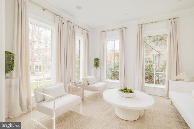 4939 QUEBEC ST NW, Washington, DC 20016