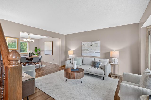 17071 Georgetown Court, Rosemount, MN 55068