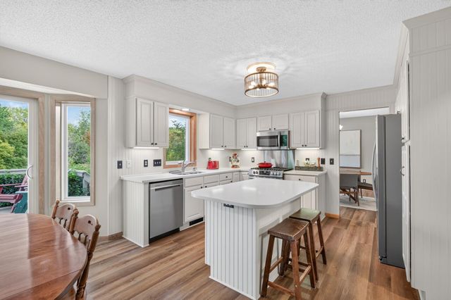 17071 Georgetown Court, Rosemount, MN 55068