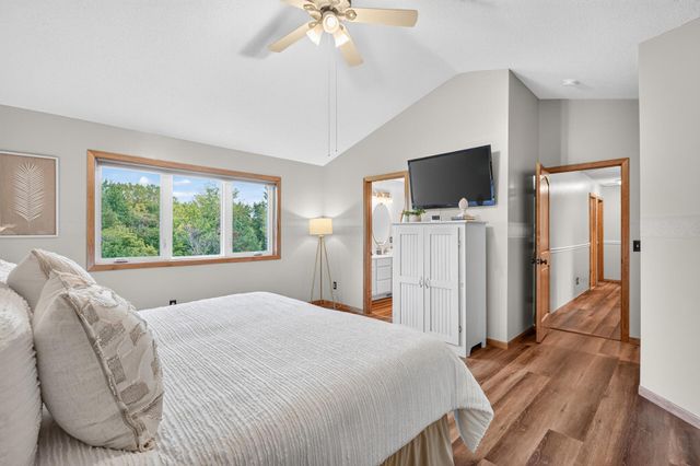 17071 Georgetown Court, Rosemount, MN 55068