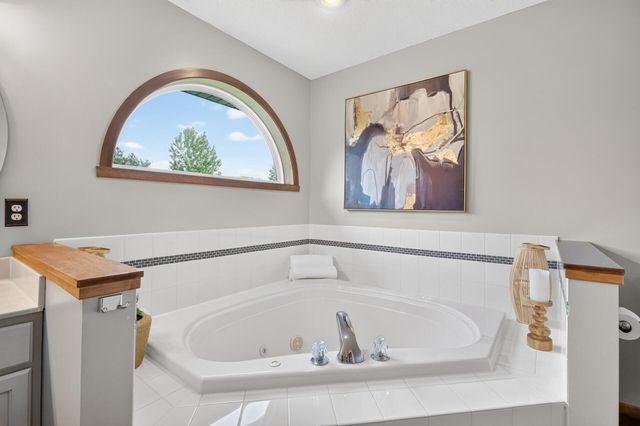 17071 Georgetown Court, Rosemount, MN 55068