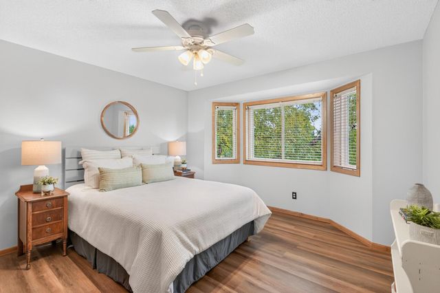 17071 Georgetown Court, Rosemount, MN 55068