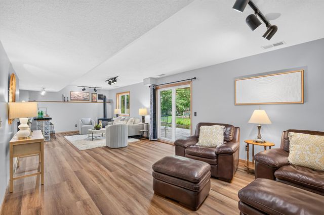 17071 Georgetown Court, Rosemount, MN 55068