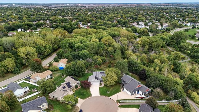 17071 Georgetown Court, Rosemount, MN 55068