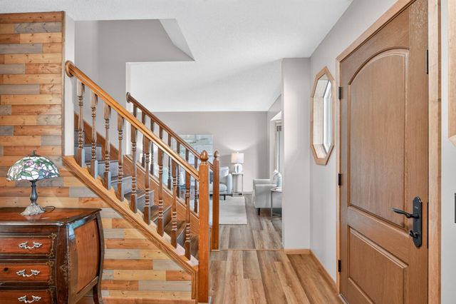 17071 Georgetown Court, Rosemount, MN 55068