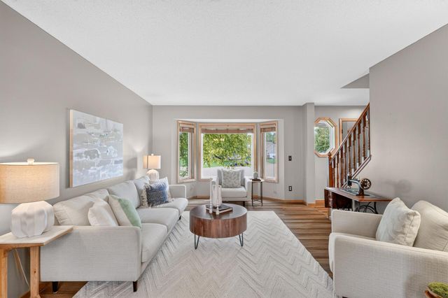 17071 Georgetown Court, Rosemount, MN 55068