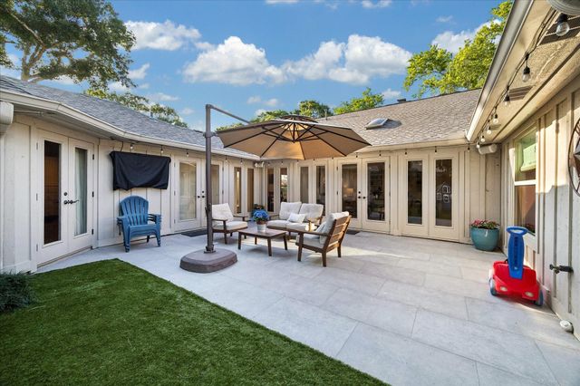 6151 Briar Rose Drive, Houston, TX 77057