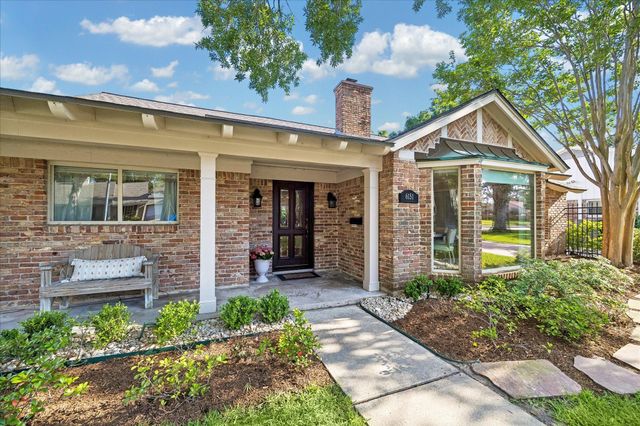 6151 Briar Rose Drive, Houston, TX 77057