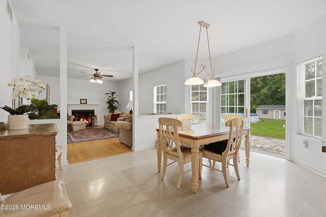 6 Mitchell Lane, Jackson, NJ 08527