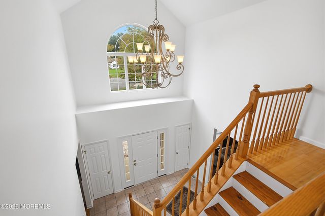 6 Mitchell Lane, Jackson, NJ 08527